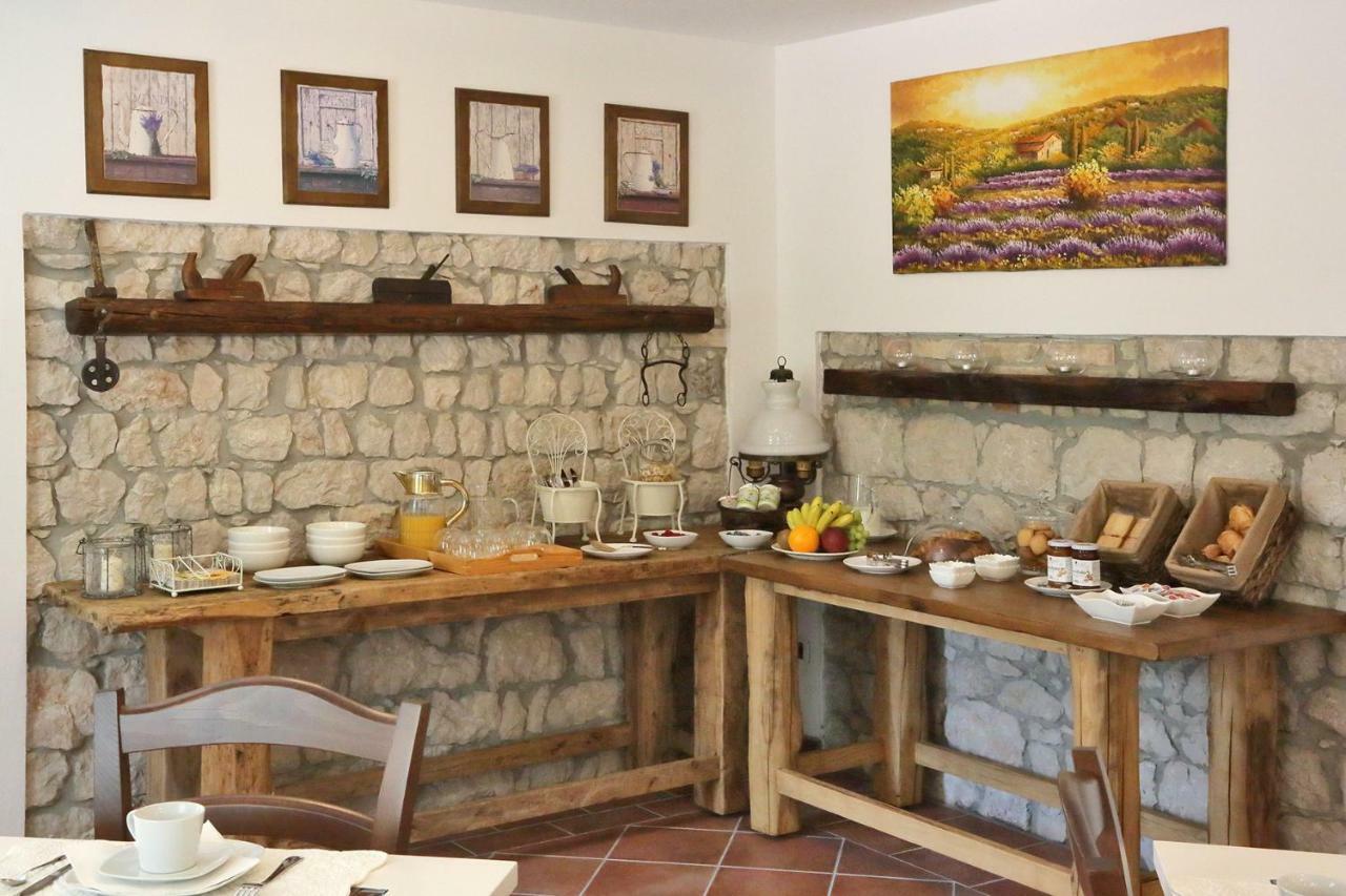 La Fonte Bed & Breakfast Fontanafredda ภายนอก รูปภาพ